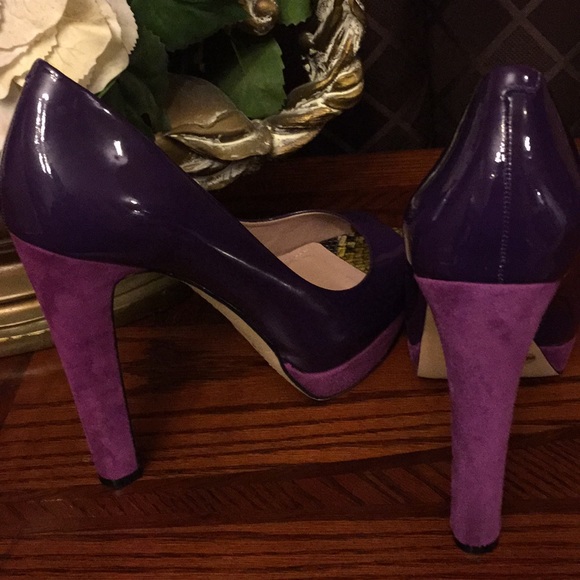 Shoes - Picture 7 of 8